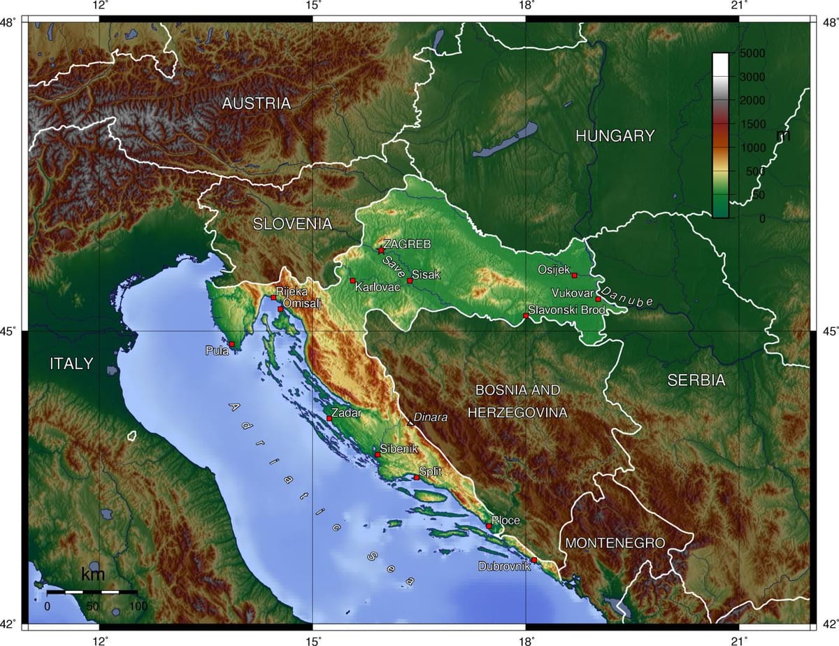 Mapa topográfico da Eslovénia